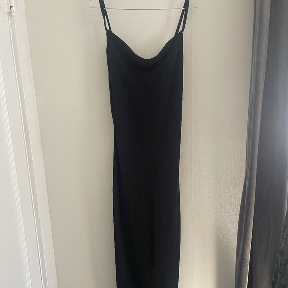 Abercrombie & Fitch Black Cowl Neck Slip Maxi Dress - Picture 2 of 3